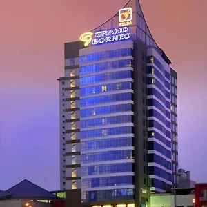 格兰德博尔尼欧酒店 酒店